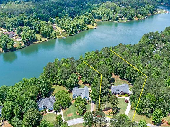 2nd image of 315 Monroe Dr