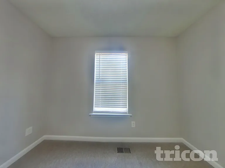230 Ashbury Ct — Photo 8