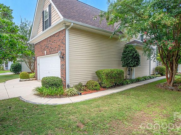 5th image of 1115 Wind Chime Ct