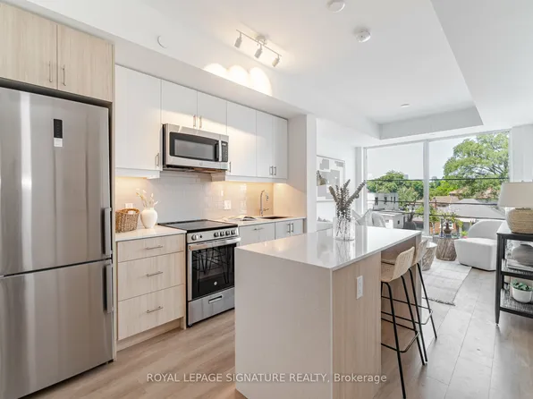 1195 The Queensway, Toronto, ON