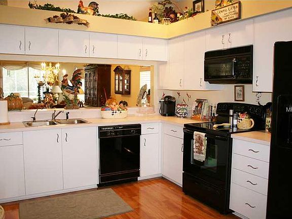 3rd image of 1159 Dartford Dr
