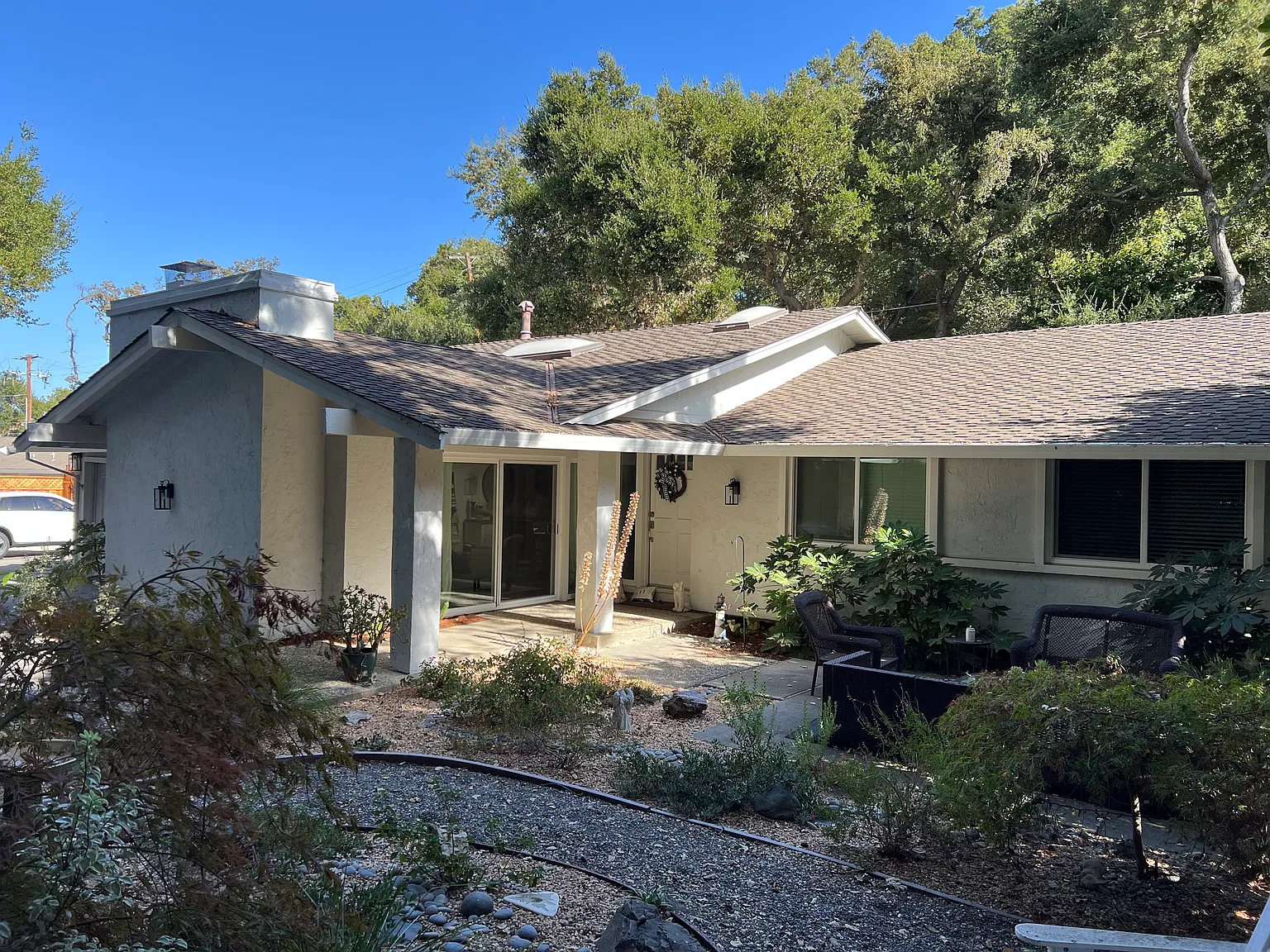 4 bed, 2149 sqft, $1,300 — Photo 2