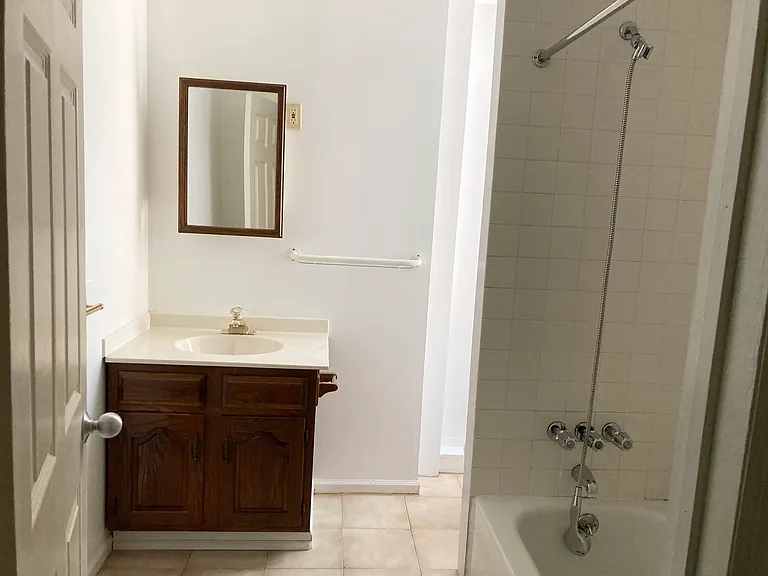 864 N 4th St #2 — Photo 10