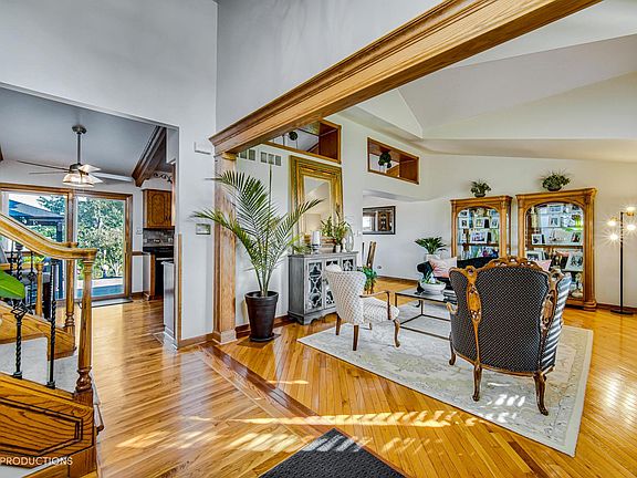 3rd image of 7633 W Lakeside Dr