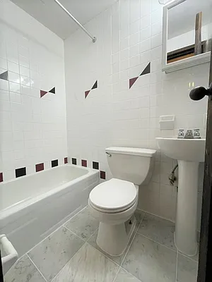 Rented by PocketBroker Inc | media 22