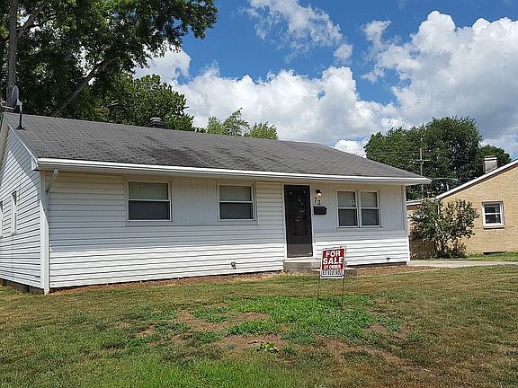 3rd image of 73 Skokiaan Dr