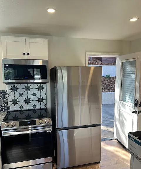 5100 Soquel Dr #A — Photo 3