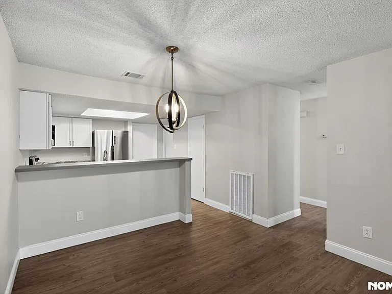 7203 Timbercreek Dr — Photo 3