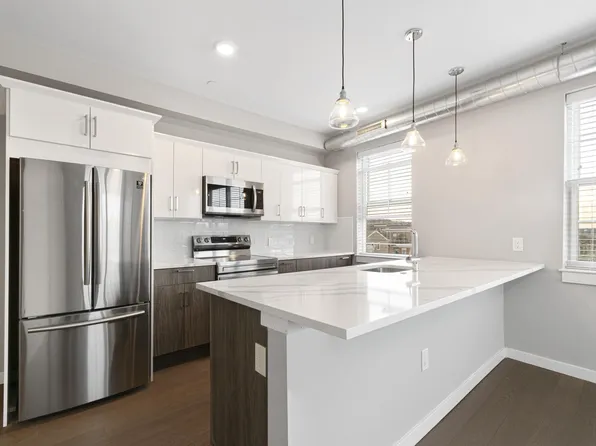 4649 Umbria St, Philadelphia, PA 19127