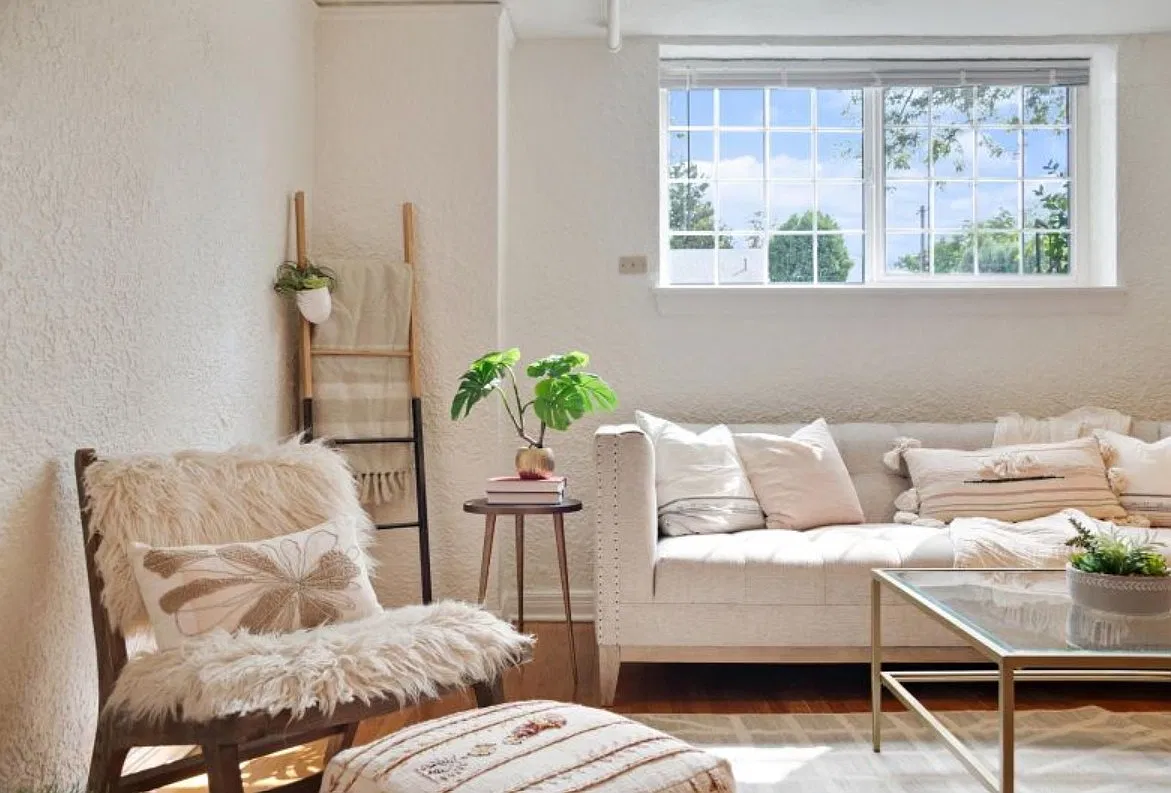 1 bed, 900 sqft, $1,699 — Photo 3