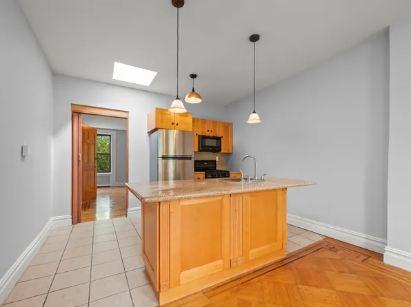 490 Decatur Street image 22 of 38