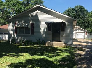 2120 NW Buchanan St, Topeka, KS 66608