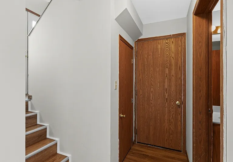 708 Tobermory Ct — Photo 11