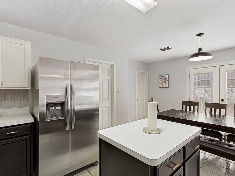 1600 Southridge Ln — Photo 9
