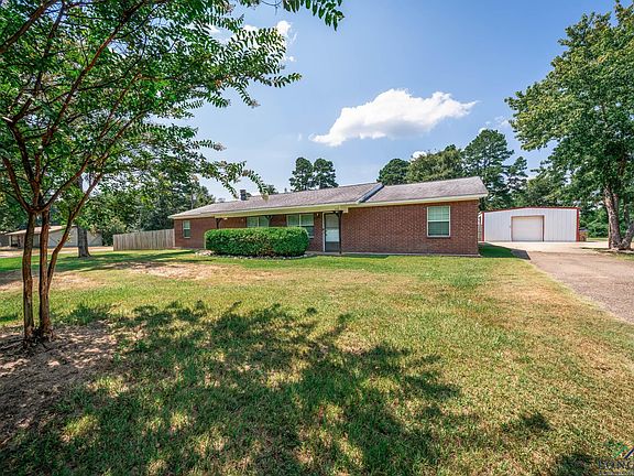3rd image of 519 County Road 2865