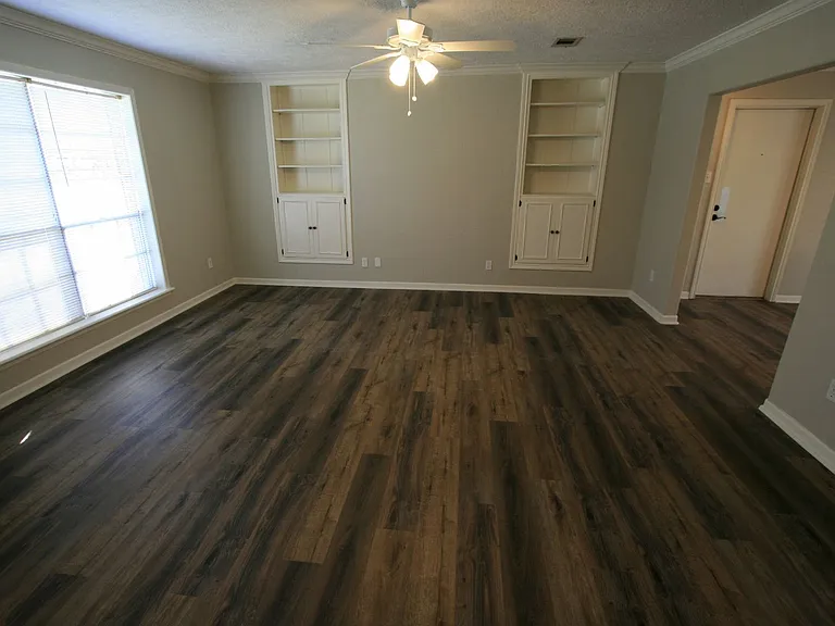 2301 Raintree Dr — Photo 6