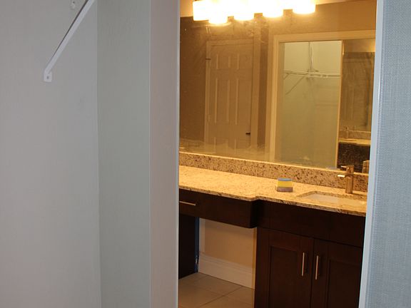 4th image of 1035 Port Orange Ct