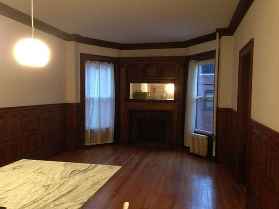 4th image of 849 Beacon St APT 6