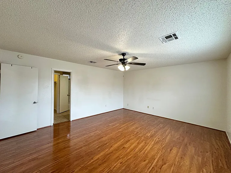 5010 White Rock Dr — Photo 20