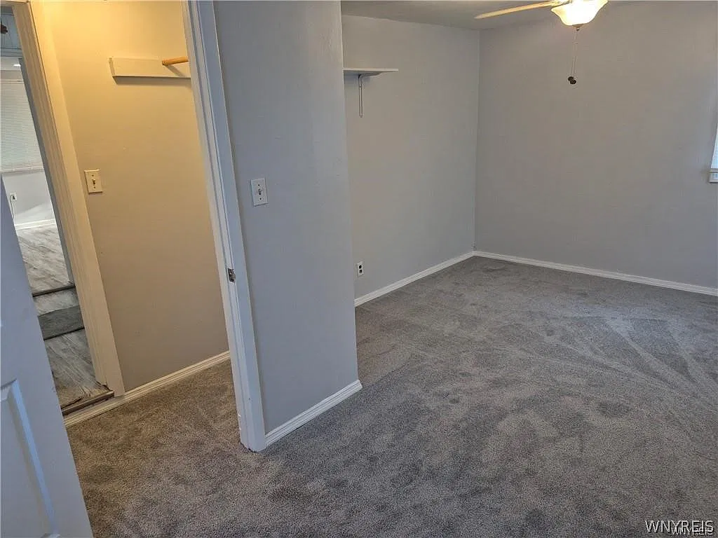 2 bed, 1.0 bath, 727 sqft, $1,600 — Photo 3