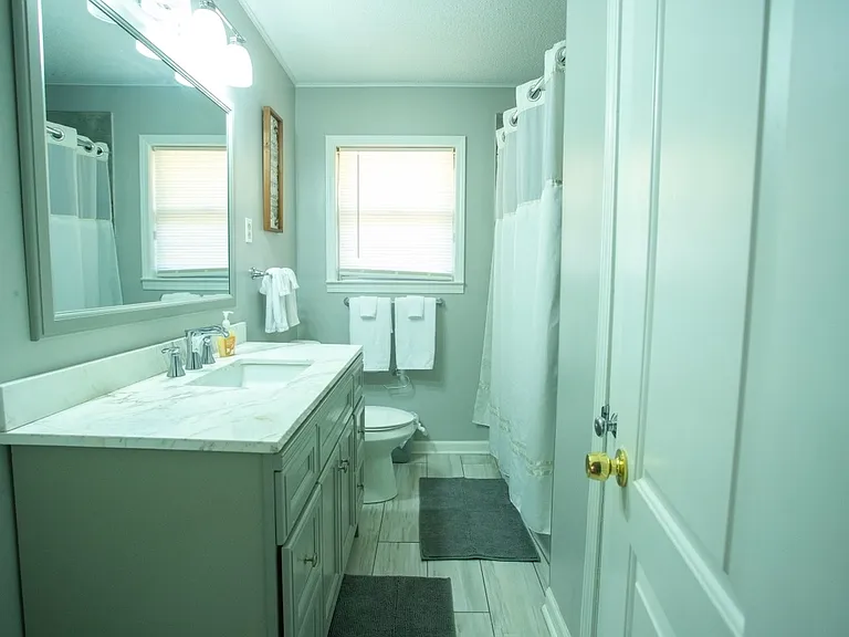 1102 Whitaker Cv — Photo 9