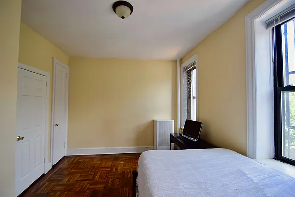 Rented by Compass | media 22