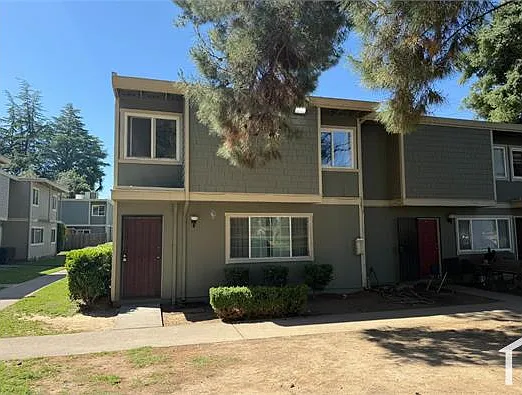 724 Northfield Dr #A — Photo 2