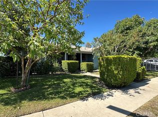 19400 Scroll St, Reseda, CA 91335