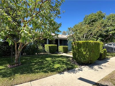 19400 Scroll St, Reseda, CA, 91335
