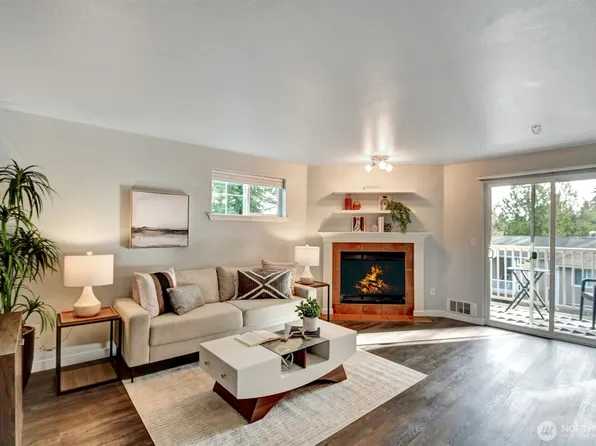 1127 N 198th Street #A303, Shoreline, WA 98133