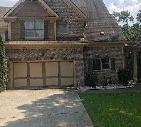 2nd image of 4617 NE Fountain Bleau Ct
