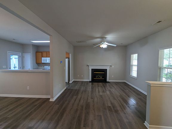5th image of 11204 Heritage Green Dr