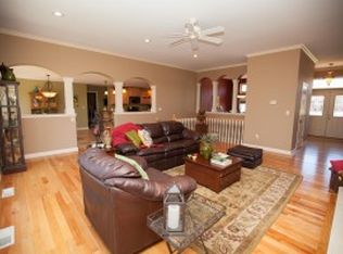 7051 S Seminole Ct, Columbia, MO 65203