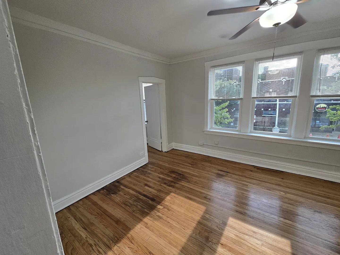 4753 N Monticello Ave — Photo 3