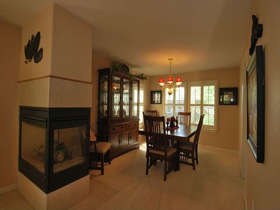 3rd image of 817 Sonoma Vista Dr