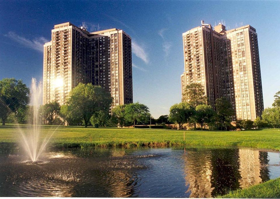 1st image of 26910 Grand Central Pkwy APT 18A