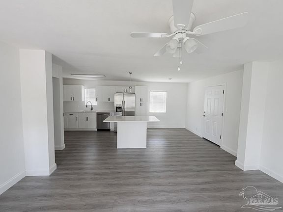 2nd image of 821 Lydia Ave