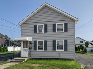 17 Tennent Ave, Englishtown, NJ 07726