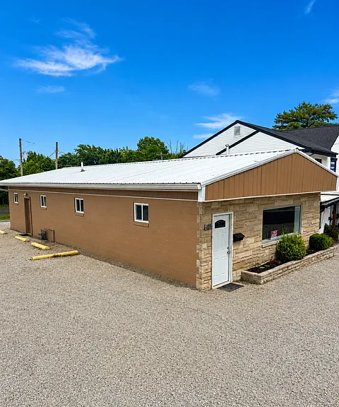 1302 Salem Rd — Photo 1