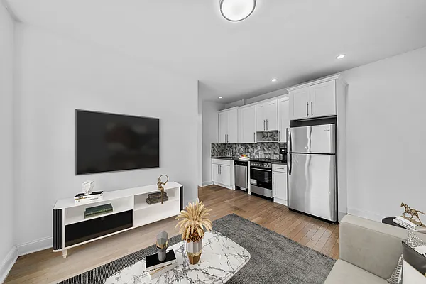 Rented by Vector New York, LLC | media 6