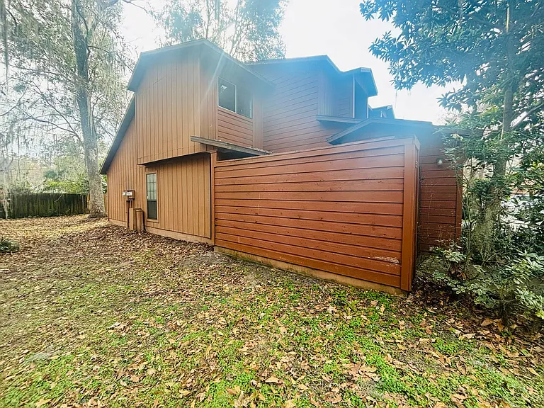 900 SW 62nd Blvd #G37 — Photo 6