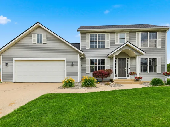2485 Willow Ridge Dr, Jenison, MI 49428