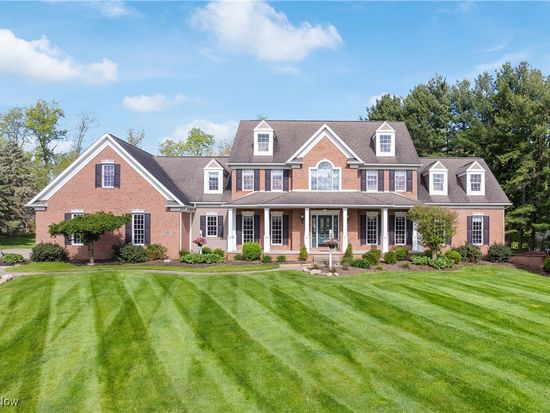 10531 Schlabach Ave NE, Hartville, OH 44632