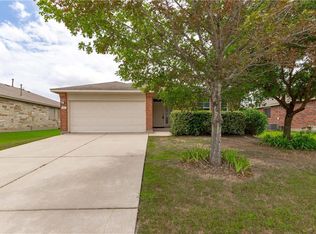 902 S Brook Dr, Leander, TX 78641