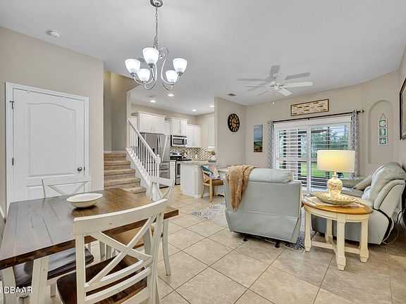 5th image of 102 Wentworth Grande Dr