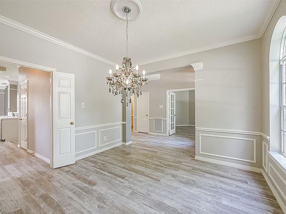 4th image of 3223 Pleasant Cove Ct