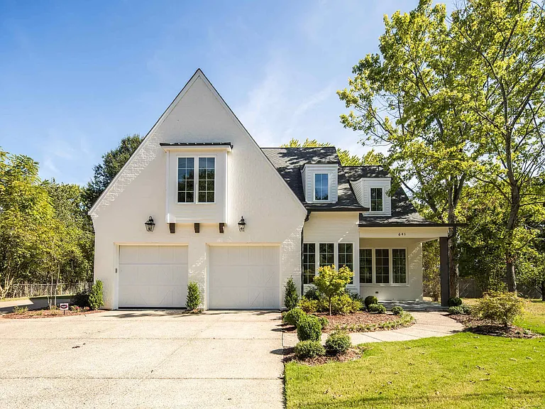 641 Fletcher Rd — Photo 1