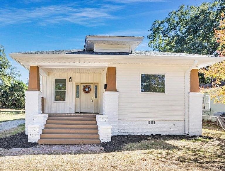 1st image of 367 Winsmith Ave