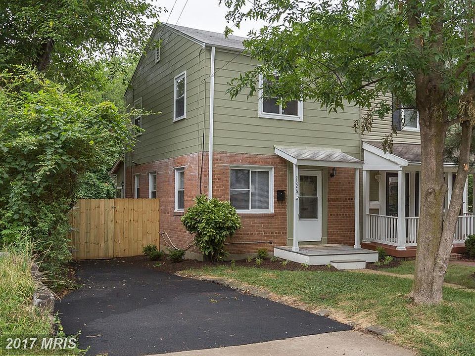 1st image of 2326 Fairview Ter