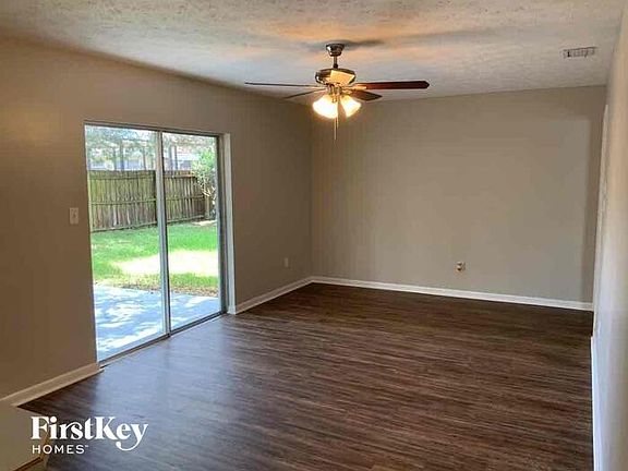 4th image of 3823 Ravenna Dr
